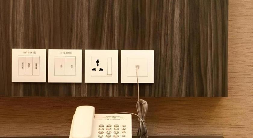 Starz Hotel Клуанг Экстерьер фото